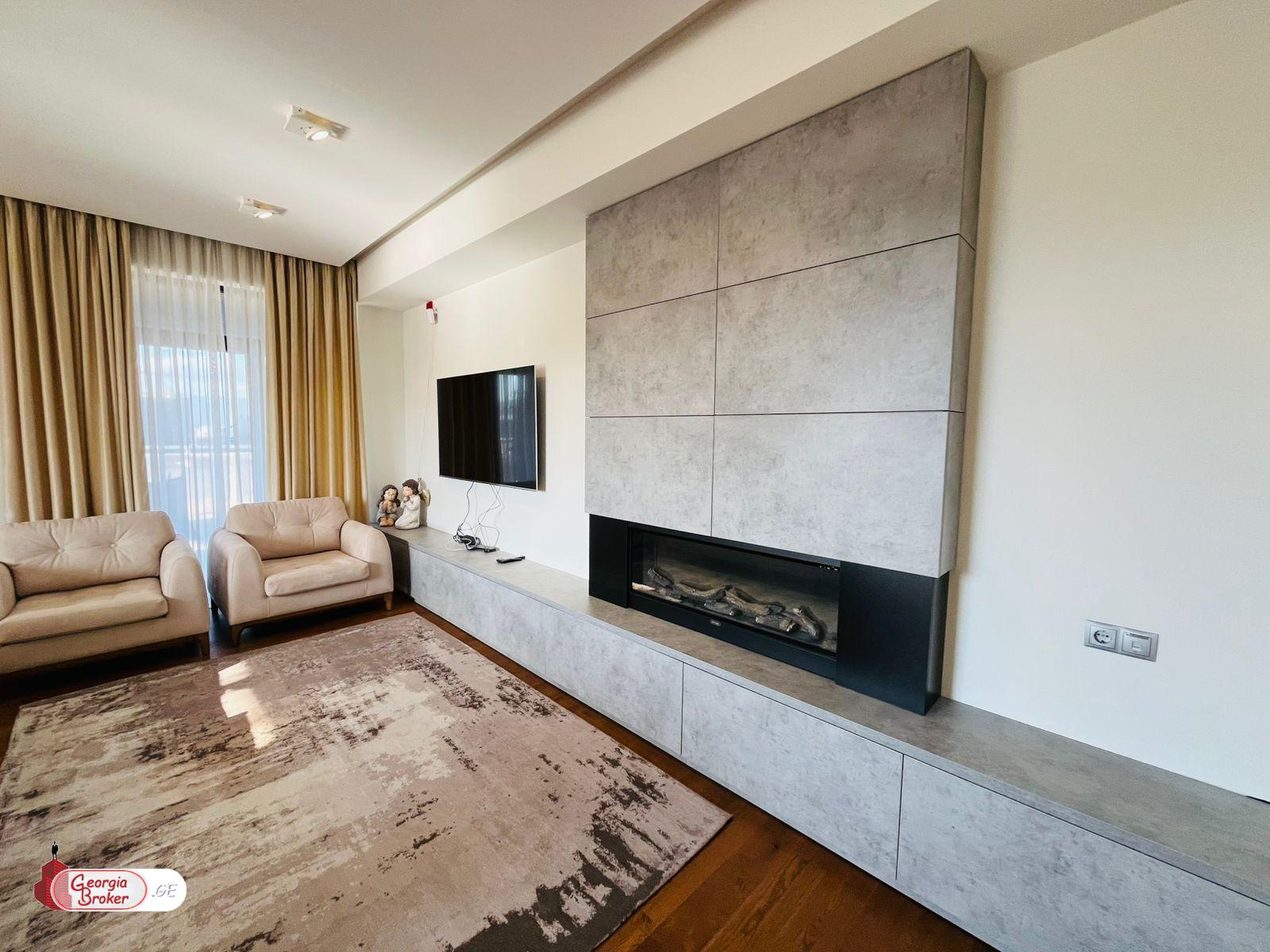 продается квартира с новым ремонтом 6-комнат